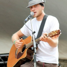 Des Larson, PNE Talent Show Case Winner, YANA Fundraiser