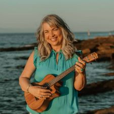 ukulele sylvia singer choir 
