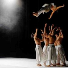 Dance, men, urban dance, hip hop, contemporary dance, capoeira
