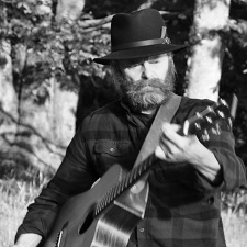 folk music, roots music, musician, guitar, hat, live music, folk rock, John Prine