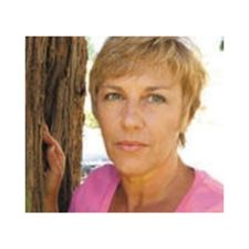 healer, Metaphysician, is a specialized Applied Kinesiologist, Reiki Master & Teacher, Feng Shui, Beishu Method of Healing