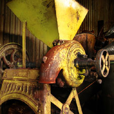 coffee, grinder, mechanical, hand driven