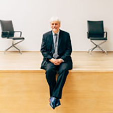 Dr. Anthony Shelton